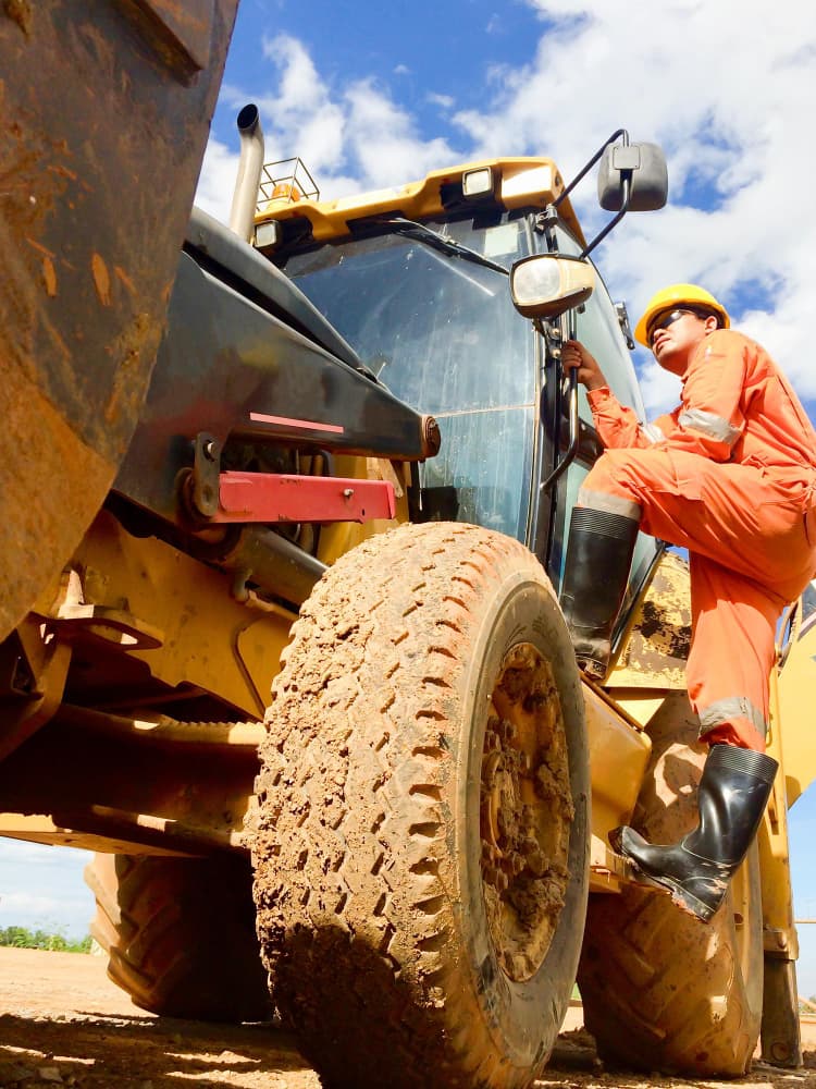 FLEXIBLE BUYING & RENTAL OPTIONS